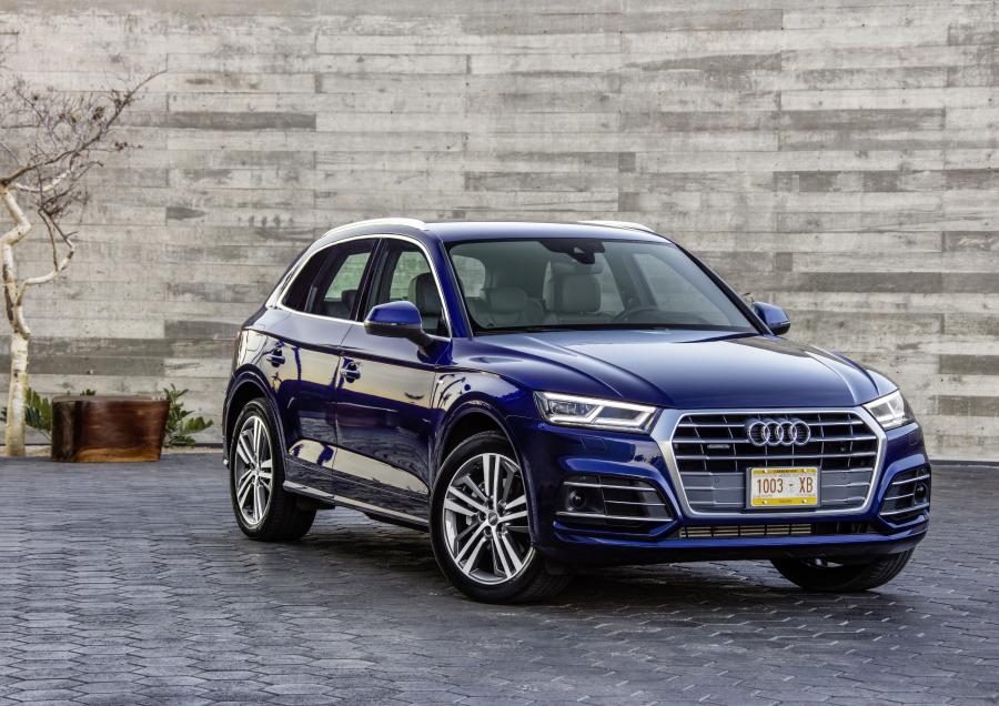  Audi Q5 TFSI Quattro S-Line 2016 года  (WW) (фото 43 из 110)